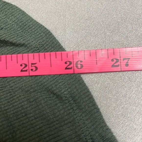 Revolve n:philanthropy Gavin Cut Out Top Green Ruched Sides Stretch Medium NWT - Picture 9 of 10